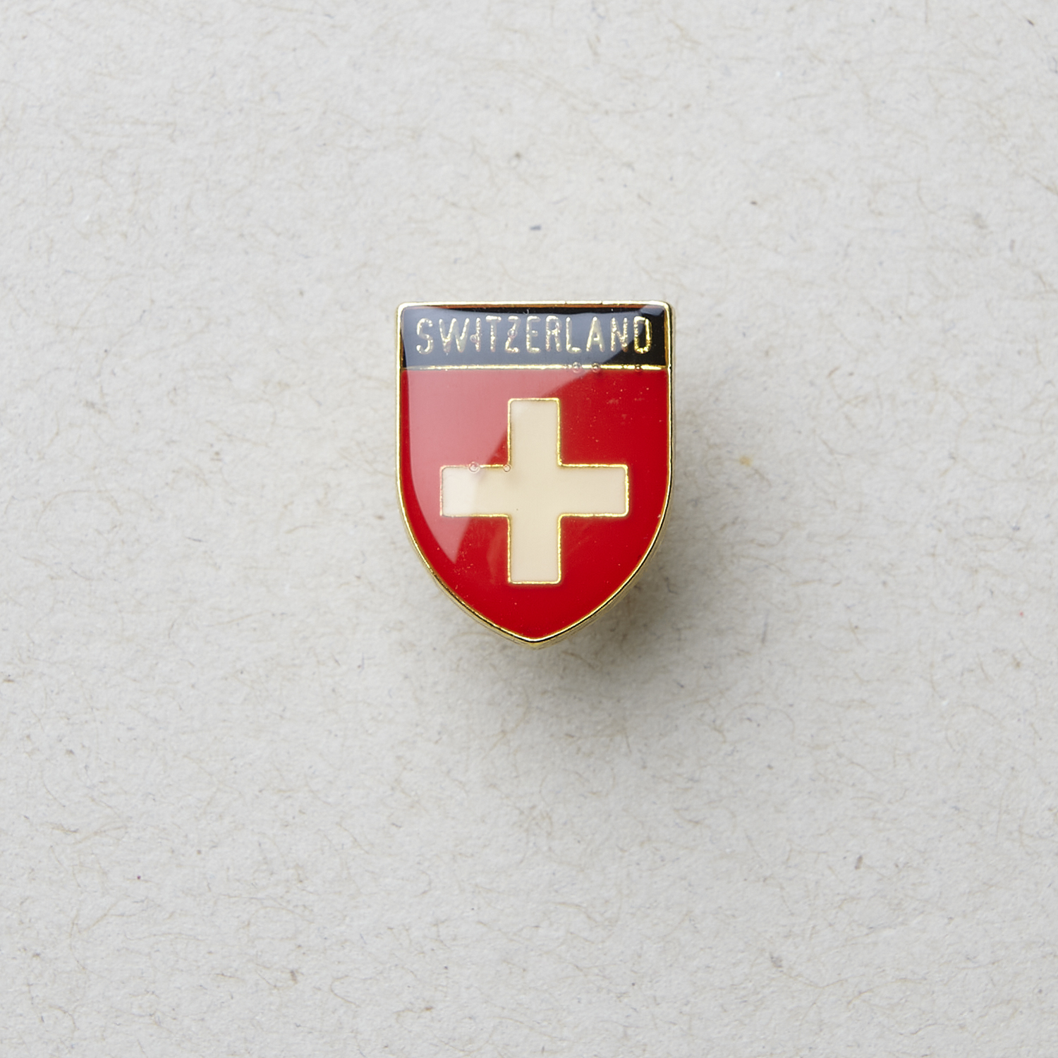 ecusson suisse pins